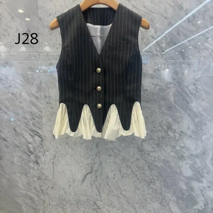 js뉴욕스타일신상(셋트가능!)스트라이프 프릴 배색 포인트 조끼 베스트j28