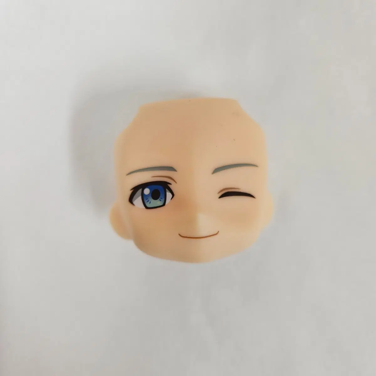 넨도 오비츠 얼굴