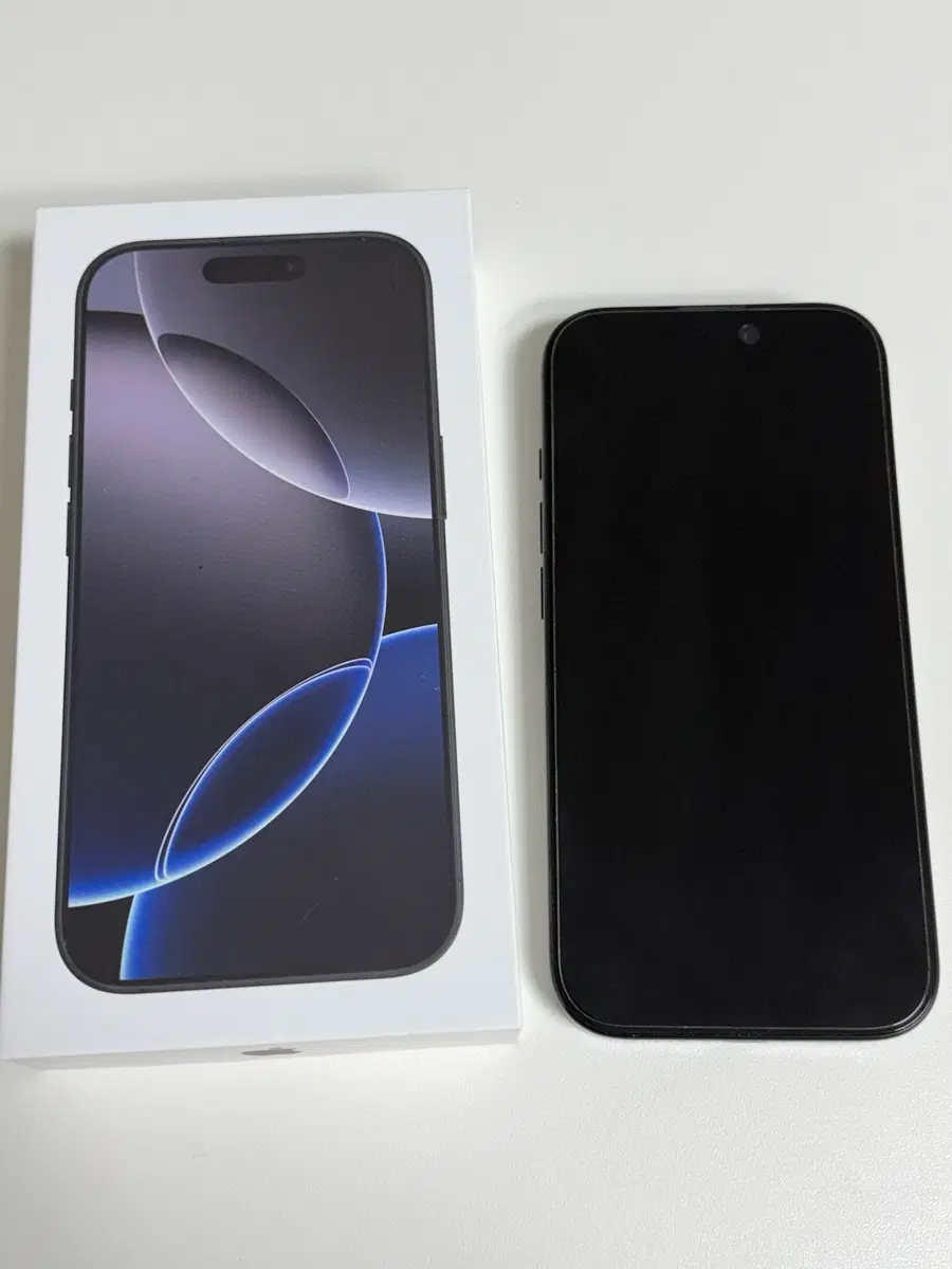 아이폰 16프로 블랙 256GB SS급 판매합니다!