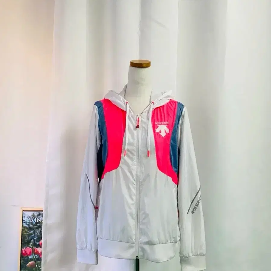 데상트 여성 바람막이 자켓 90