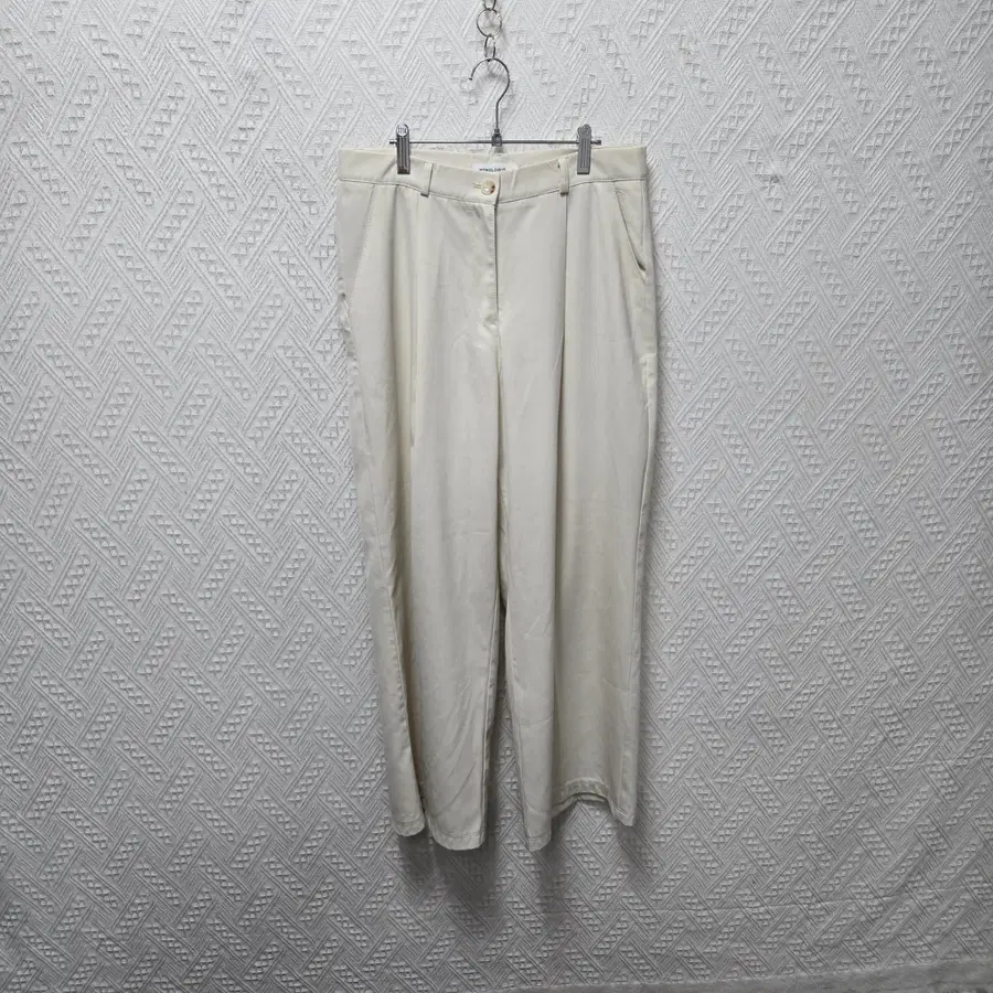 1114 여성 팬츠 L