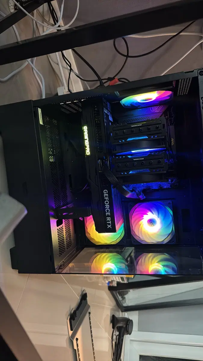 [판매완료]rtx5070ti 7800x3d 32gb 본체 pc 데스크탑