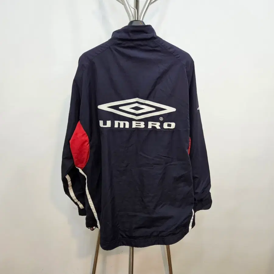 엄브로 올드스쿨 잉글랜드 집업 자켓 2XL