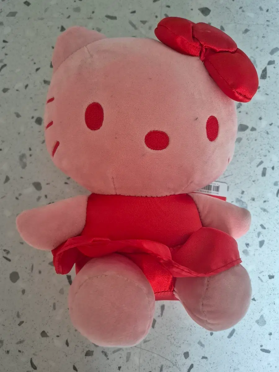 헬로키티 인형