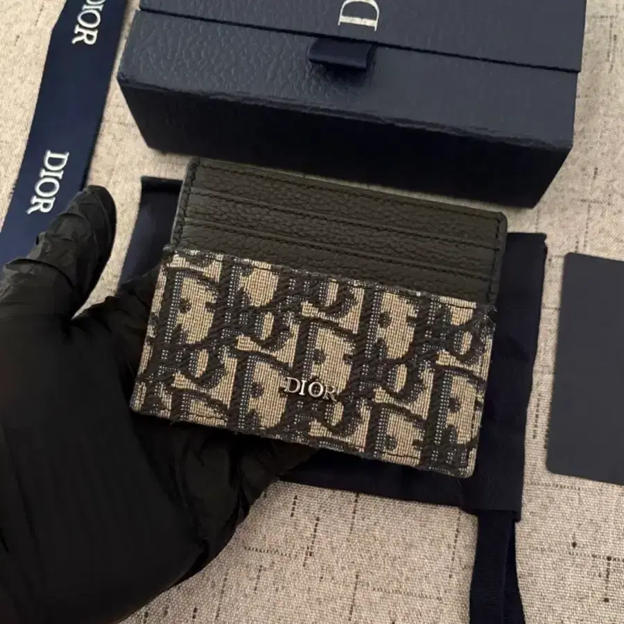 디올 오블리크 카드지갑 신형