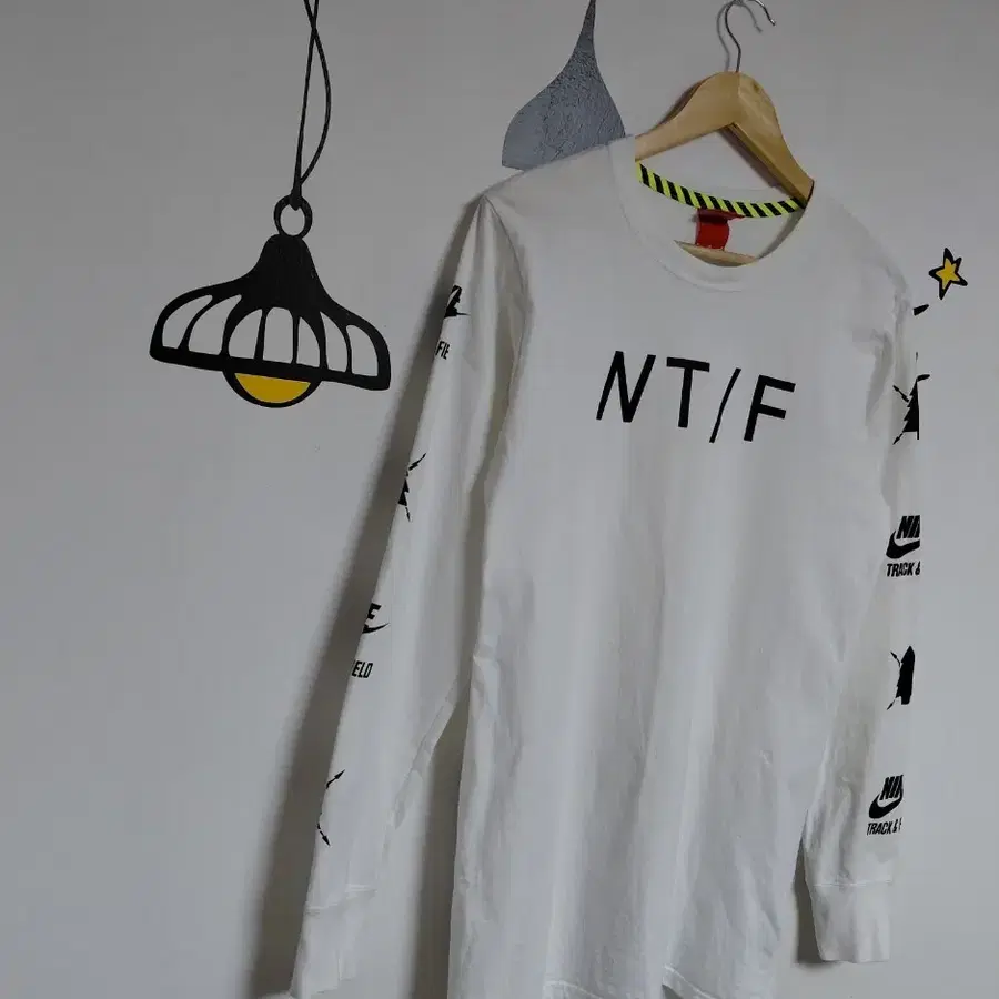 [M] 나이키 NT/F 트랙앤필드 카모포켓 롱슬리브 (95)