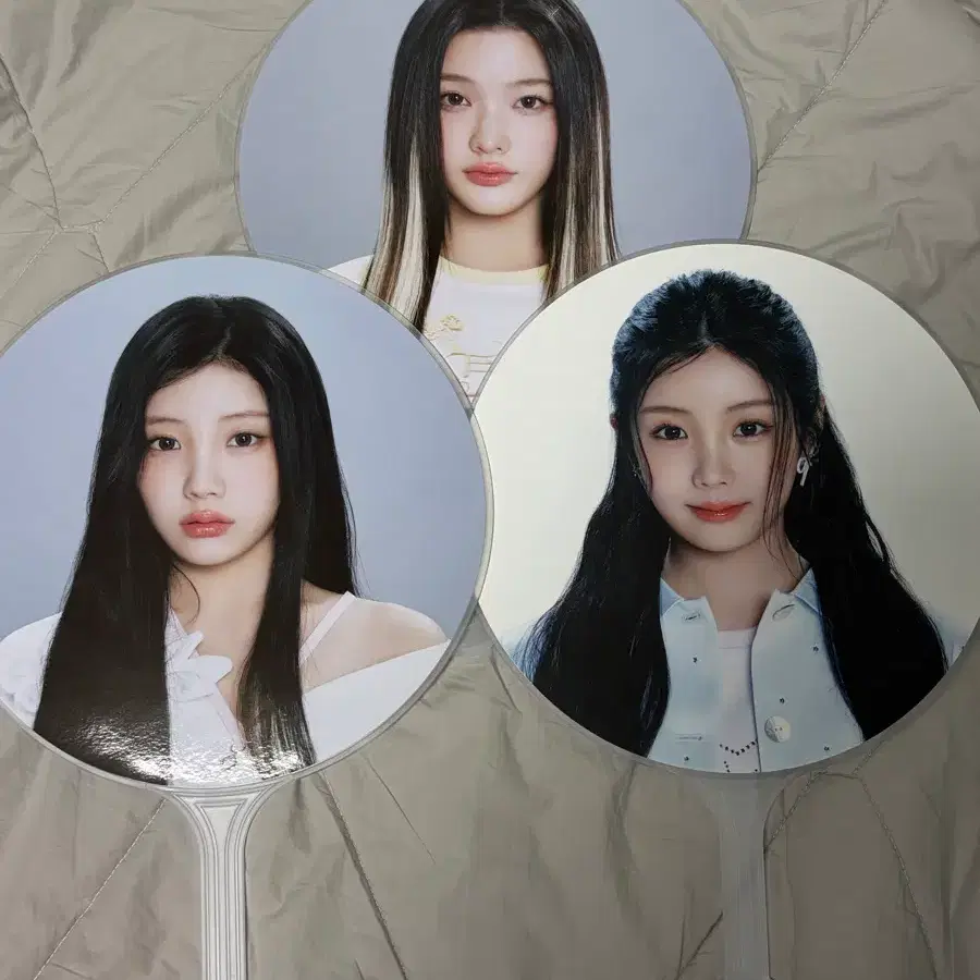 아일릿 이로하 우치와 프레스스타트