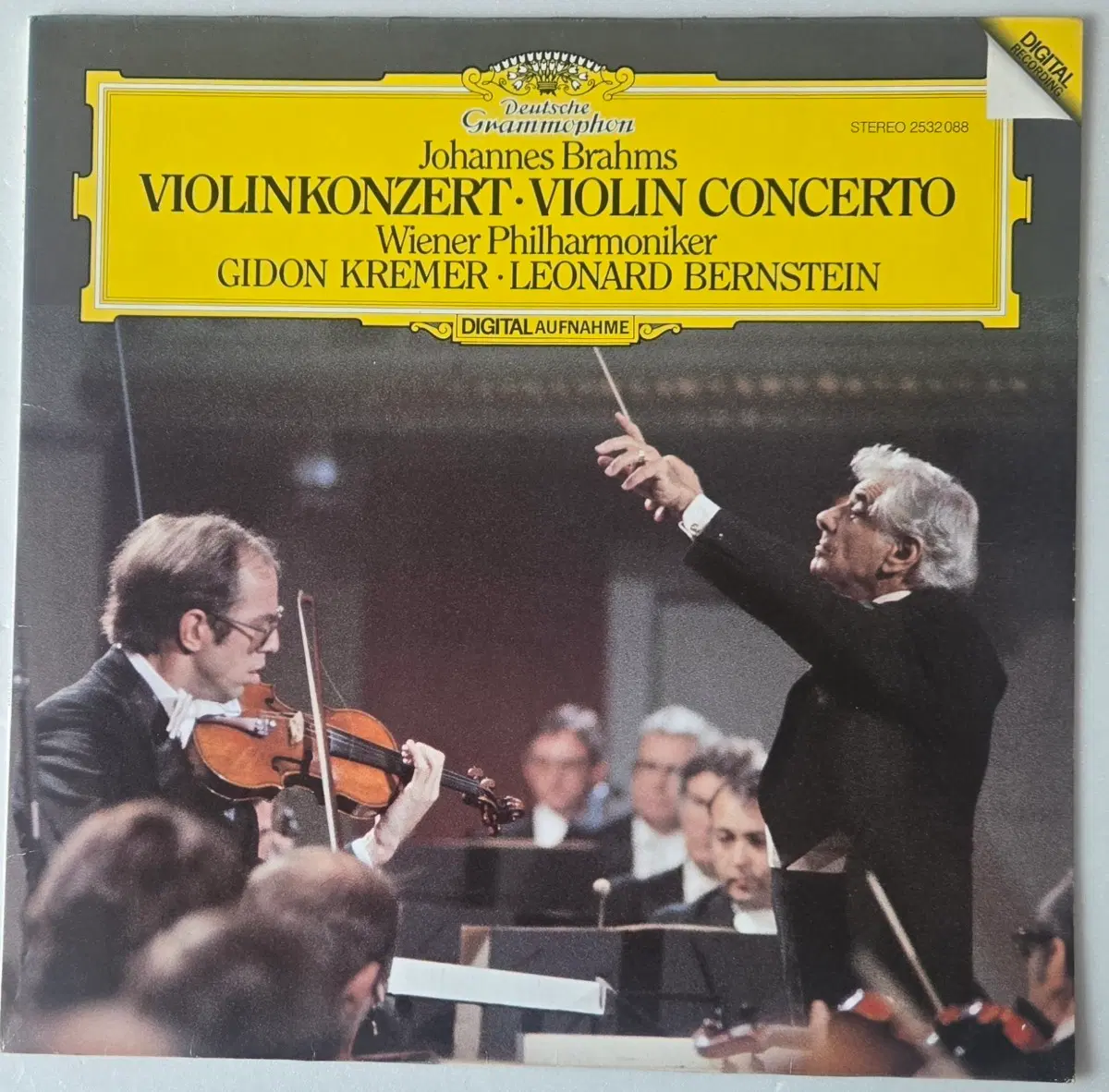 기돈 크레머 번스타인 - 브람스 바이올린 협주곡 LP ( 1983 West Germany DG초반 )