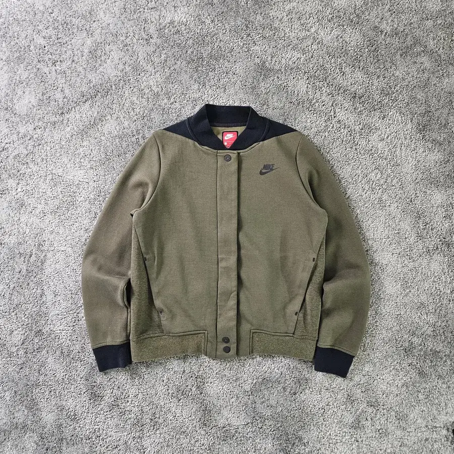NIKE 테크팩 봄버 자켓