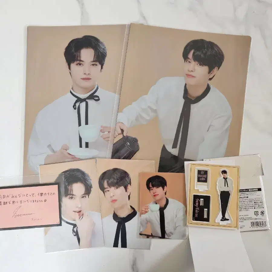 스트레이키즈 리노 승민 일본 콜라보 카페