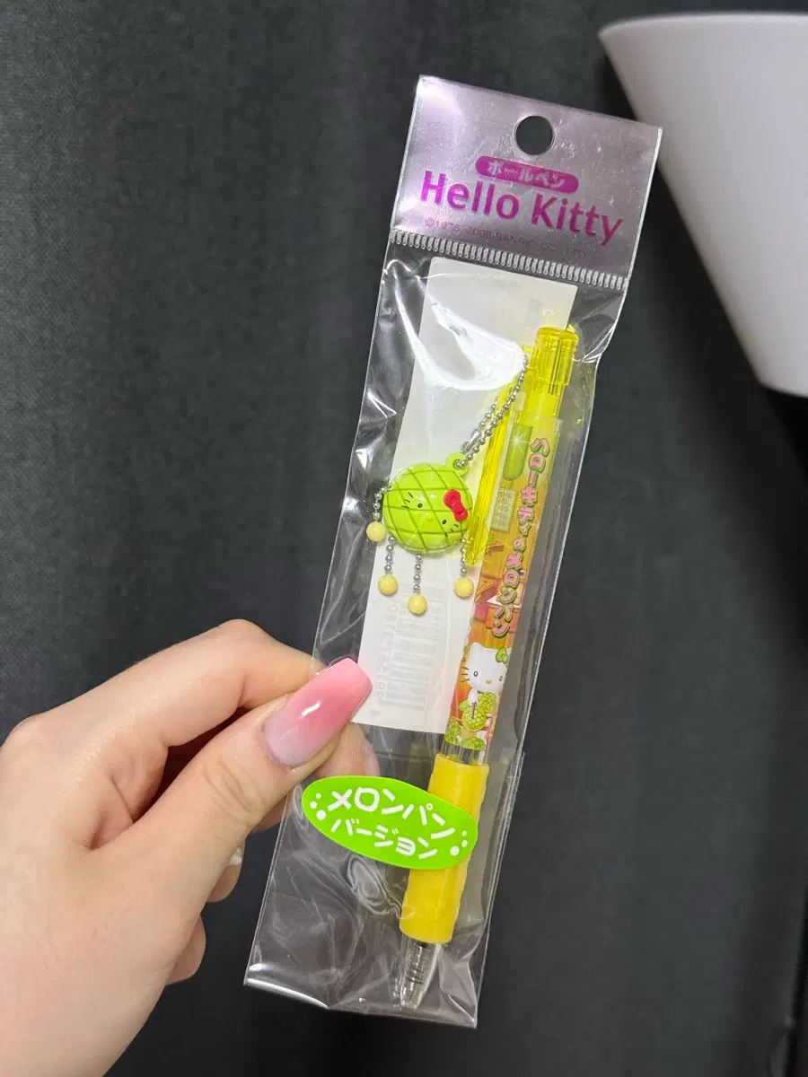 헬로키티 고전 메론빵 스트랩 볼펜
