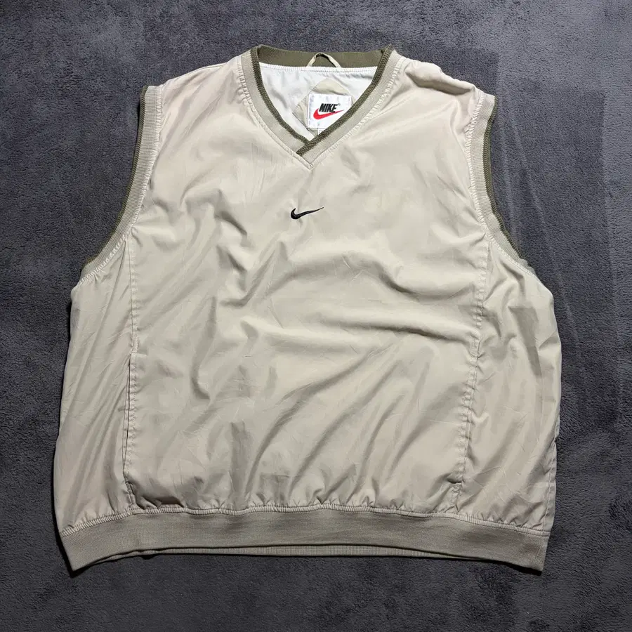 90s 나이키 빈티지 미니 센터 스우시 브이넥 풀오버 나일론 베스트