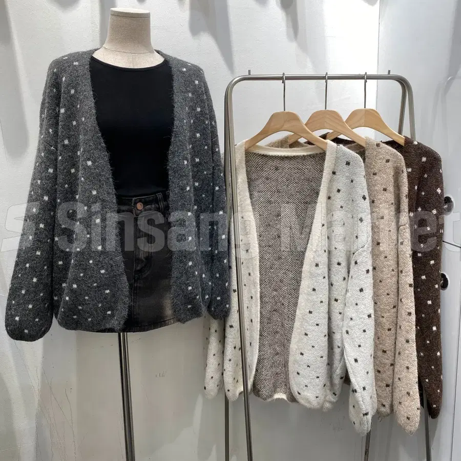 [빠른발송] 오르노버튼가디건 니트 가디건 하프롱 루즈핏 오버핏 도트 배색