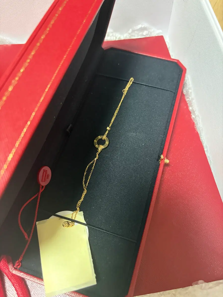 까르띠에 러브 브레슬릿, 팔찌