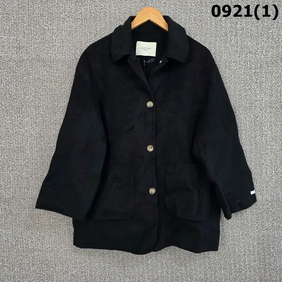 LAKE SIDE 블랙 코트 버튼 포켓 디자인 m