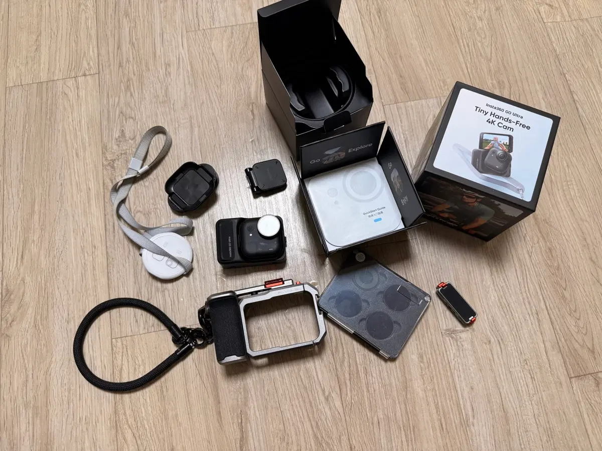 인스타360 고 울트라 팝니다 nd필터, 카메라그립 포함 insta360 go ultra