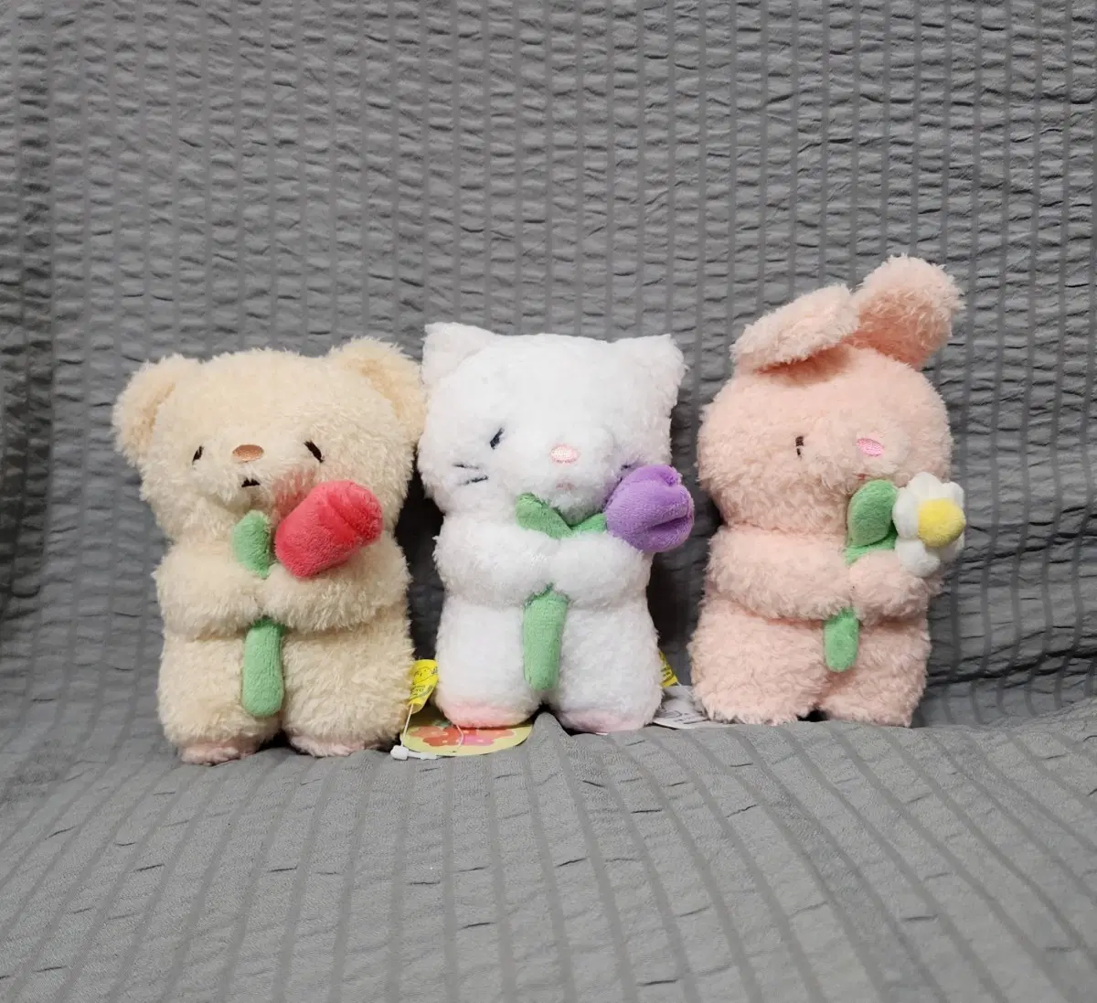 꽃을 든 탓똔 탓톤 인형