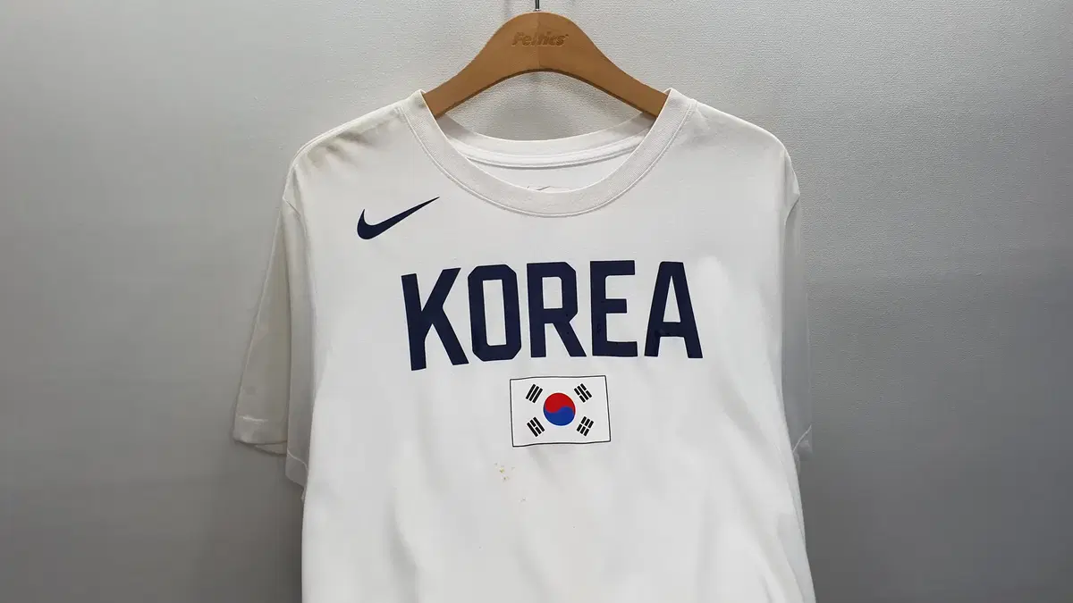 나이키 농구 국가대표 반팔 95사이즈 (가로49 세로70)