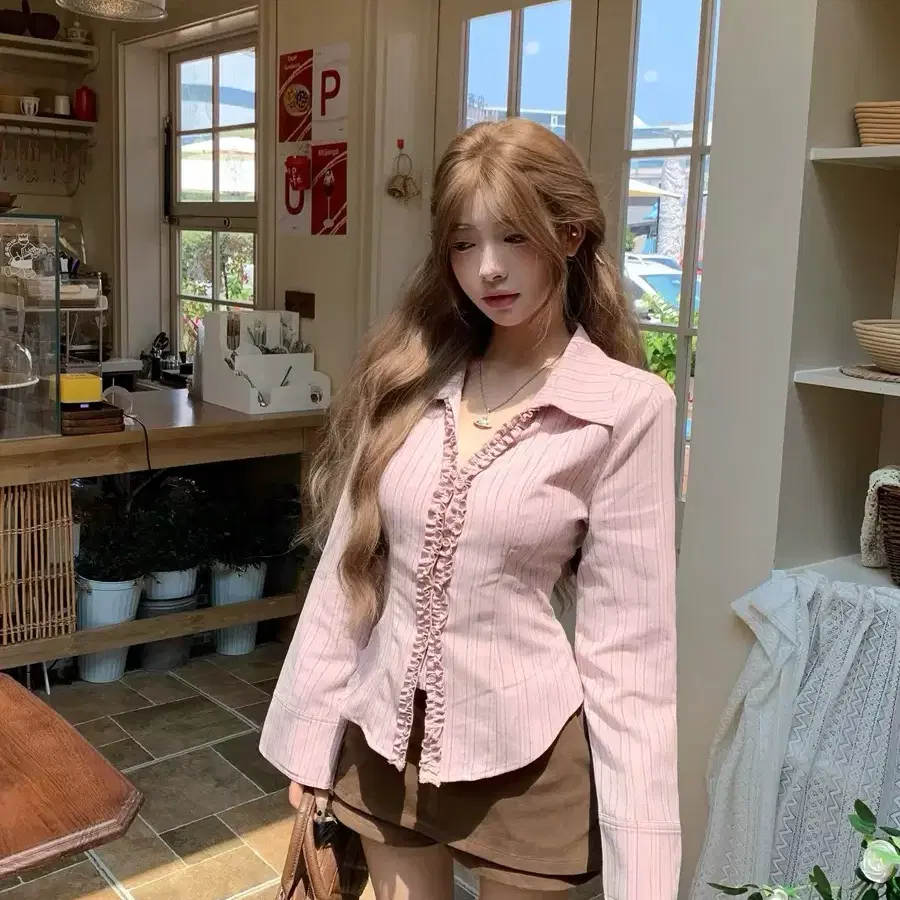 핑크 셔링 디테일 슬림핏 셔츠 S사이즈