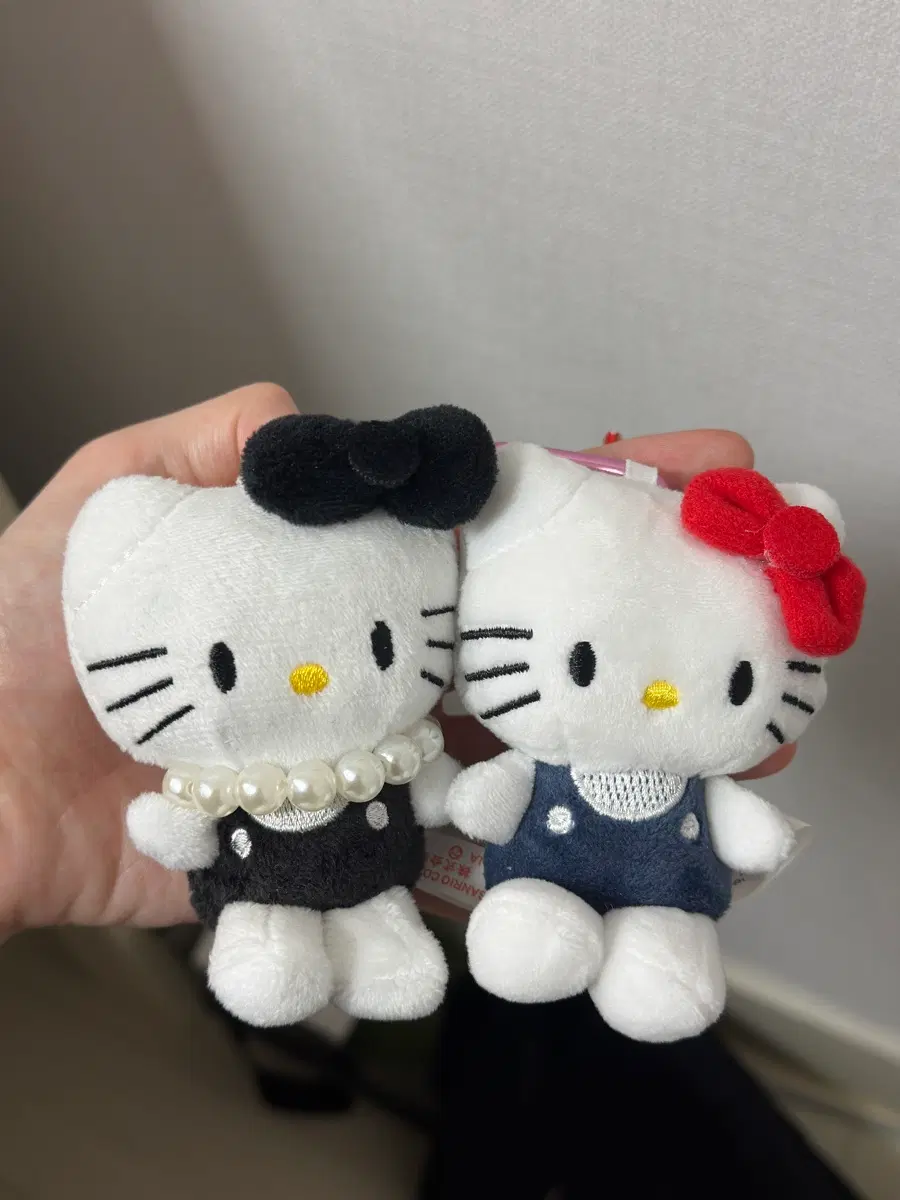 산리오 헬로키티 인형 키링 2종