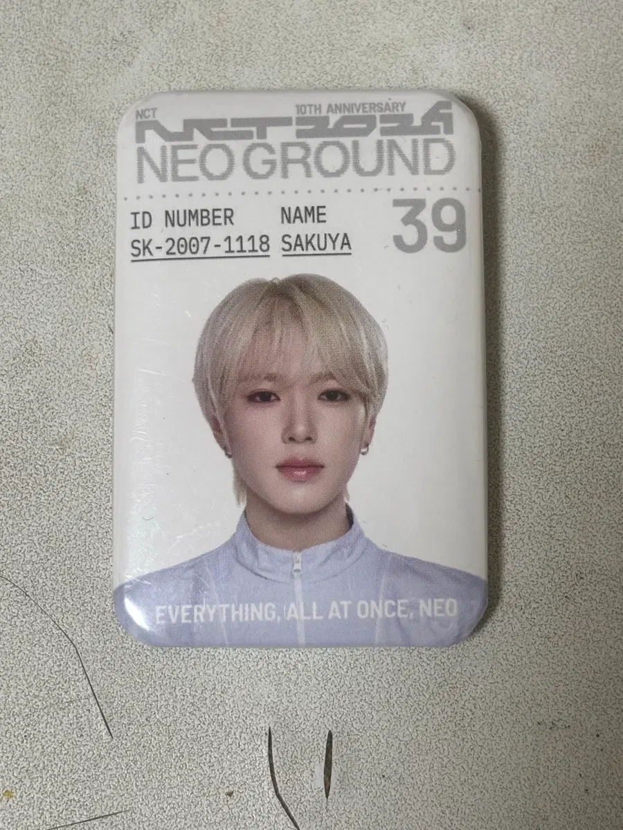 엔시티위시 사쿠야 네오그라운드 뱃지
