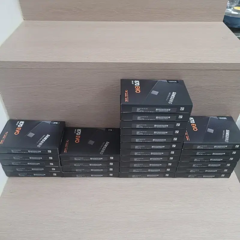 삼성 870 EVO SSD ( 2TB, 1TB, 500GB, 250GB)미개봉새상품!대량구매가능!가격협의가능!