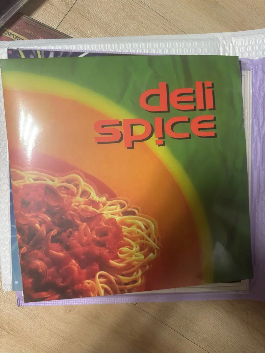 Deli Spice 앨범 델리스파이스 LP 2024 블랙반