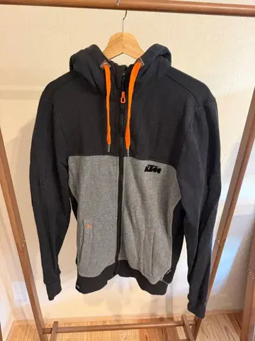 KTM 정품 풀 집업 후드티 M 블랙 그레이 오렌지