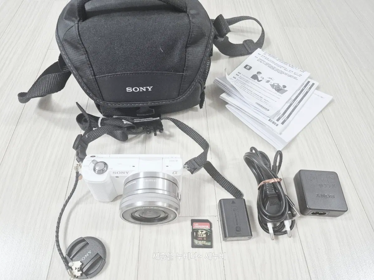 소니 미러리스 카메라 a5000 과 16-50렌즈 세트