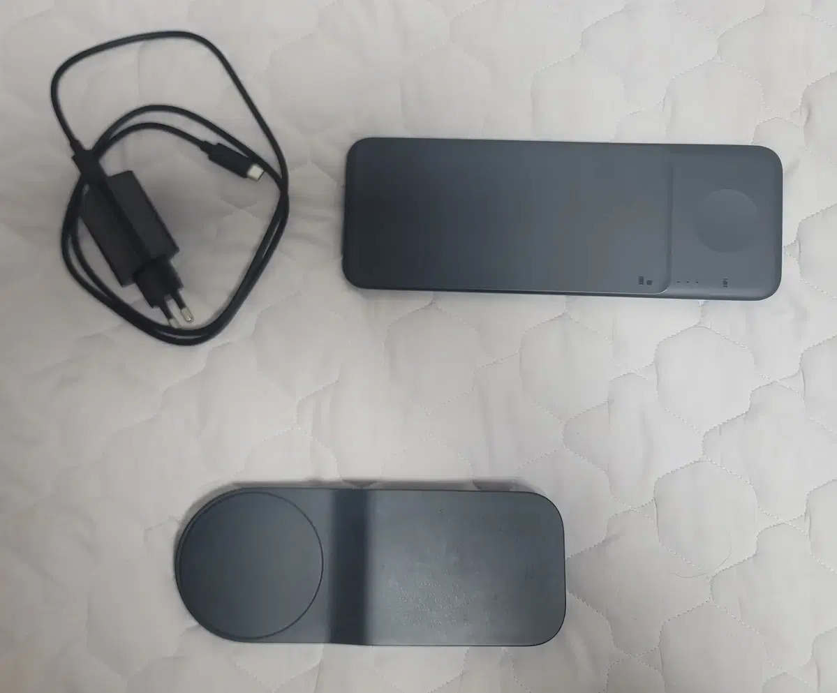 삼성 무선 충전기 패드 2개 (트리오 EP-P6300 + 멀티 EP-PA710)