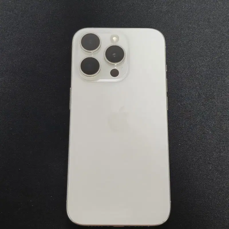 아이폰15pro 256g 액정파손 78%
