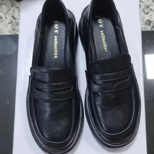 굽 5cm 로퍼 230 말랑말랑 푹신함 급처ㅠ