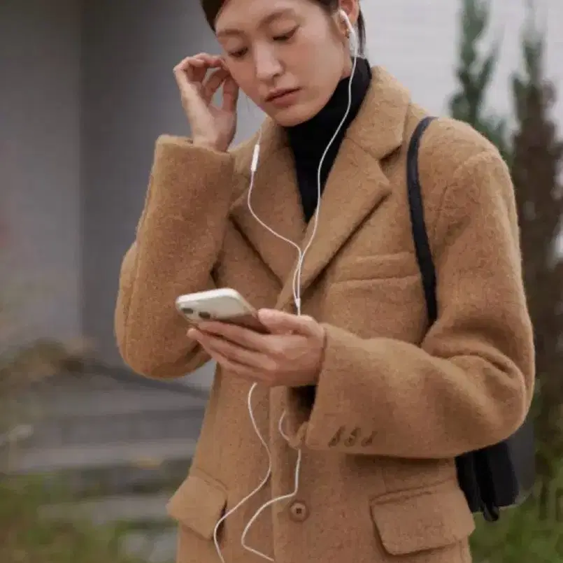 (새상품) 앤유브라운 24년 모헤어 울자켓 하프코트 카멜 부클 테디베어 코트 테디자켓