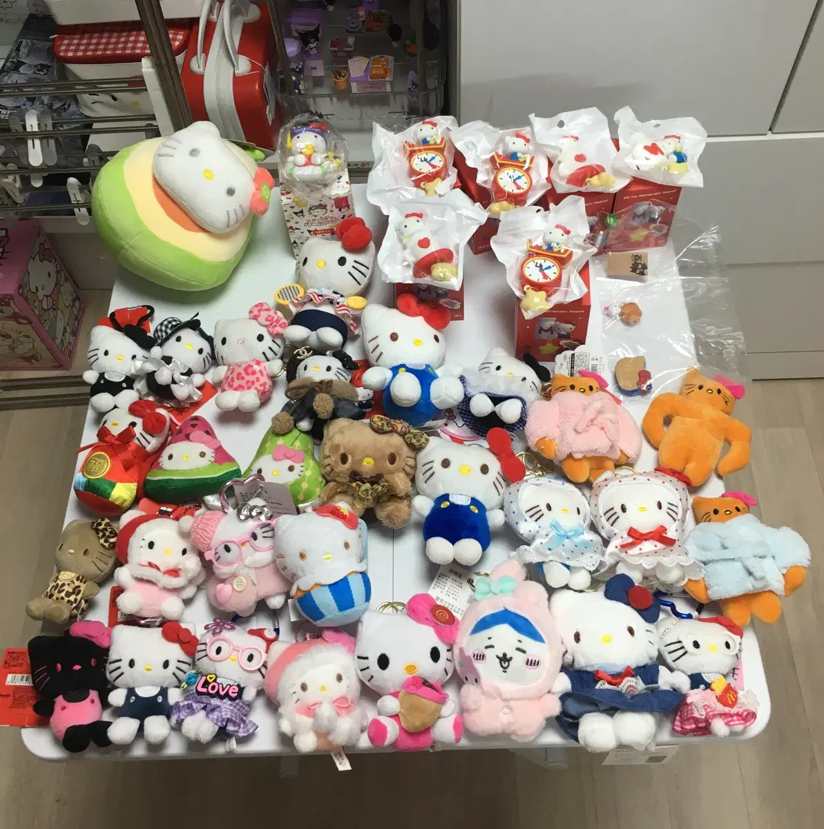 헬로키티 키링, 인형, 피규어,자석 팝니다