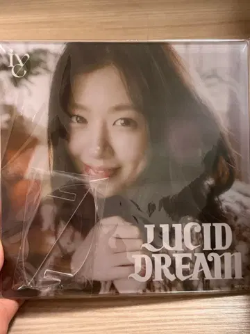 IVE LUCID DREAM 라쿠텐 북스 럭키 드로우 아크릴 플레이트 유진