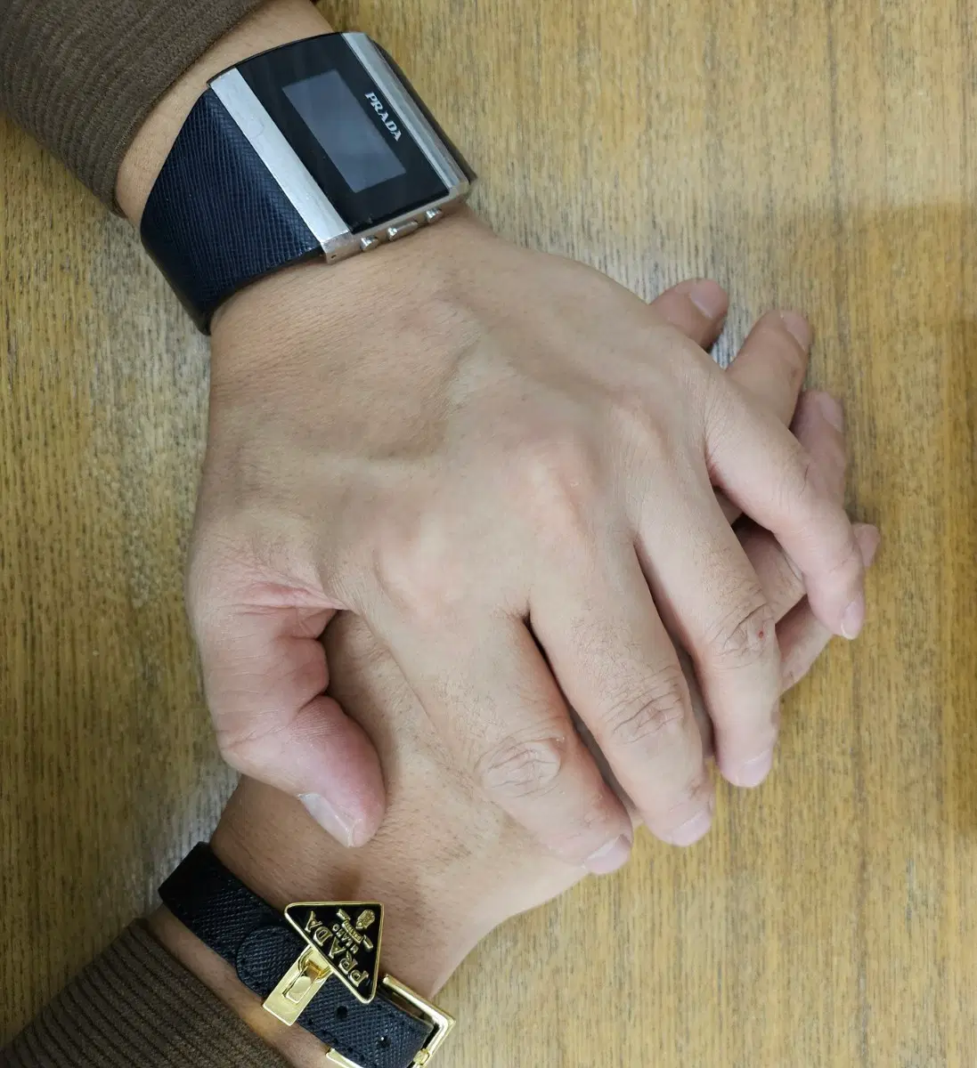 삼각 로고 명품 팔찌