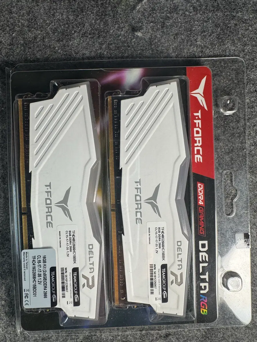 팀그룹 T-FORCE DELTA RGB DDR4 16GB (2x8GB) 2666MHz CL15 화이트