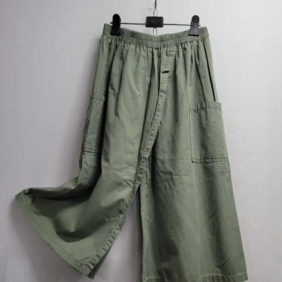 77)카키색 랩 와이드 팬츠