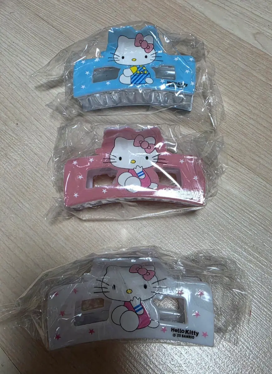 헬로키티 헤어 집게핀 새상품 (개당단가)