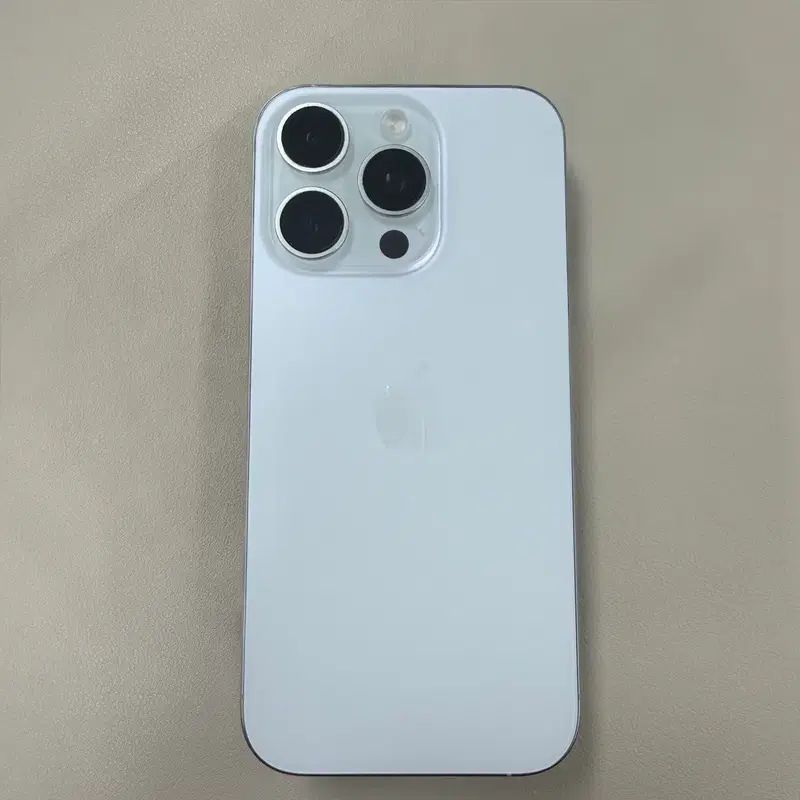 배터리효율95% 아이폰 16 Pro 256GB 풀박 화이트티타늄