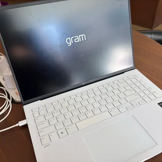 LG 그램 노트북 16Z90S-GALGL 판매합니다.