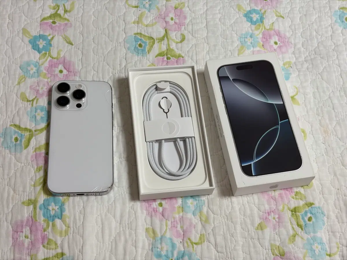 아이폰 16 프로 화이트 128GB 풀박스