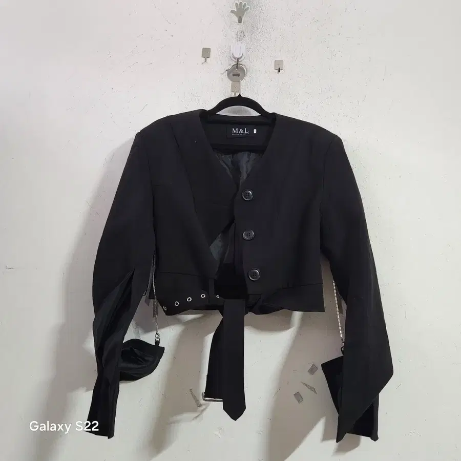 M&L 크롭 자켓 블랙