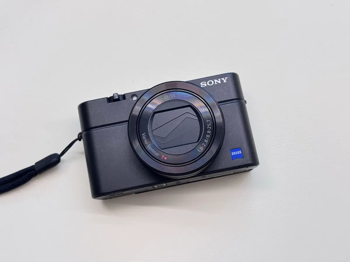 소니 DSC-RX100M3