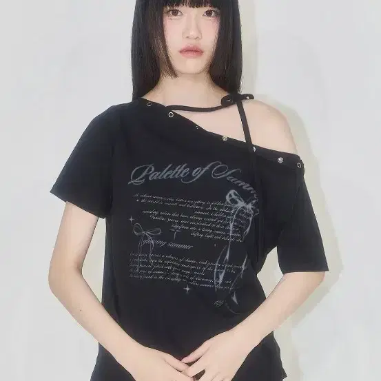 일리고 스냅 원숄더 오버핏 티셔츠 블랙
