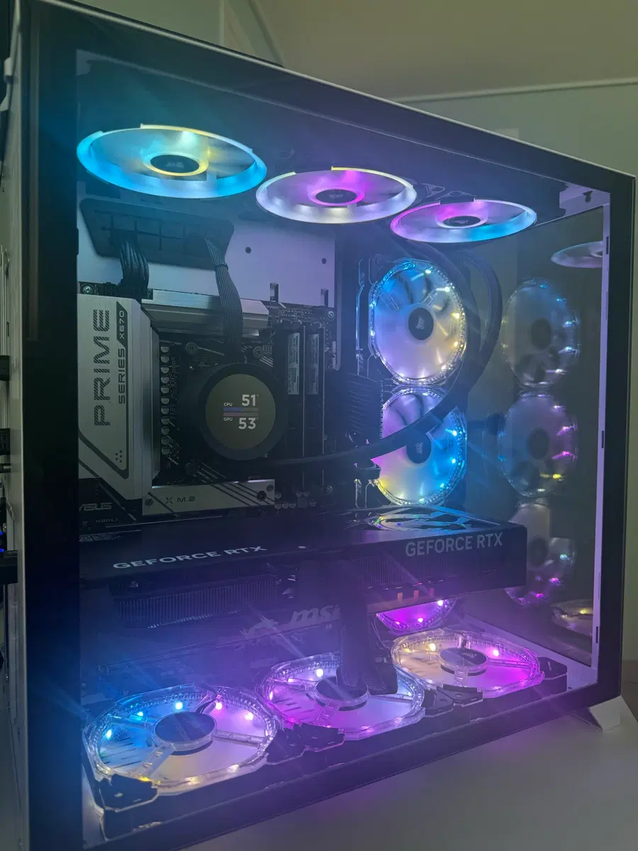 9800x3d + 5070조합 본체
