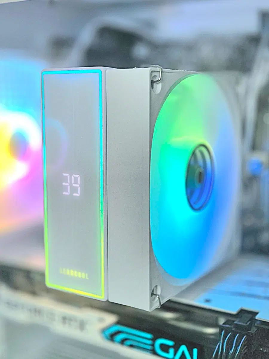 화이트 감성 라이젠 5600 RTX2060 DDR4 16GB SSD 게이밍 컴퓨터 본체 PC 데스크탑 처분