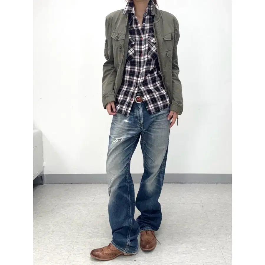 일본빈티지 Lee Riders 데님 워싱 디스트로이드 와이드 로우라이즈 스트레이트 팬츠