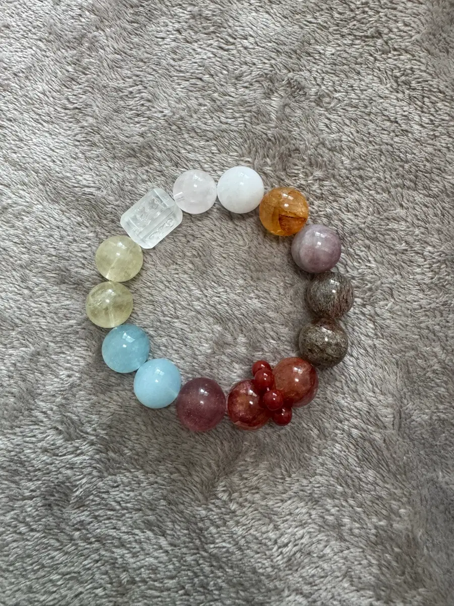 Crystal raw stone bracelet, various crystal bracelets (15-17mm)
