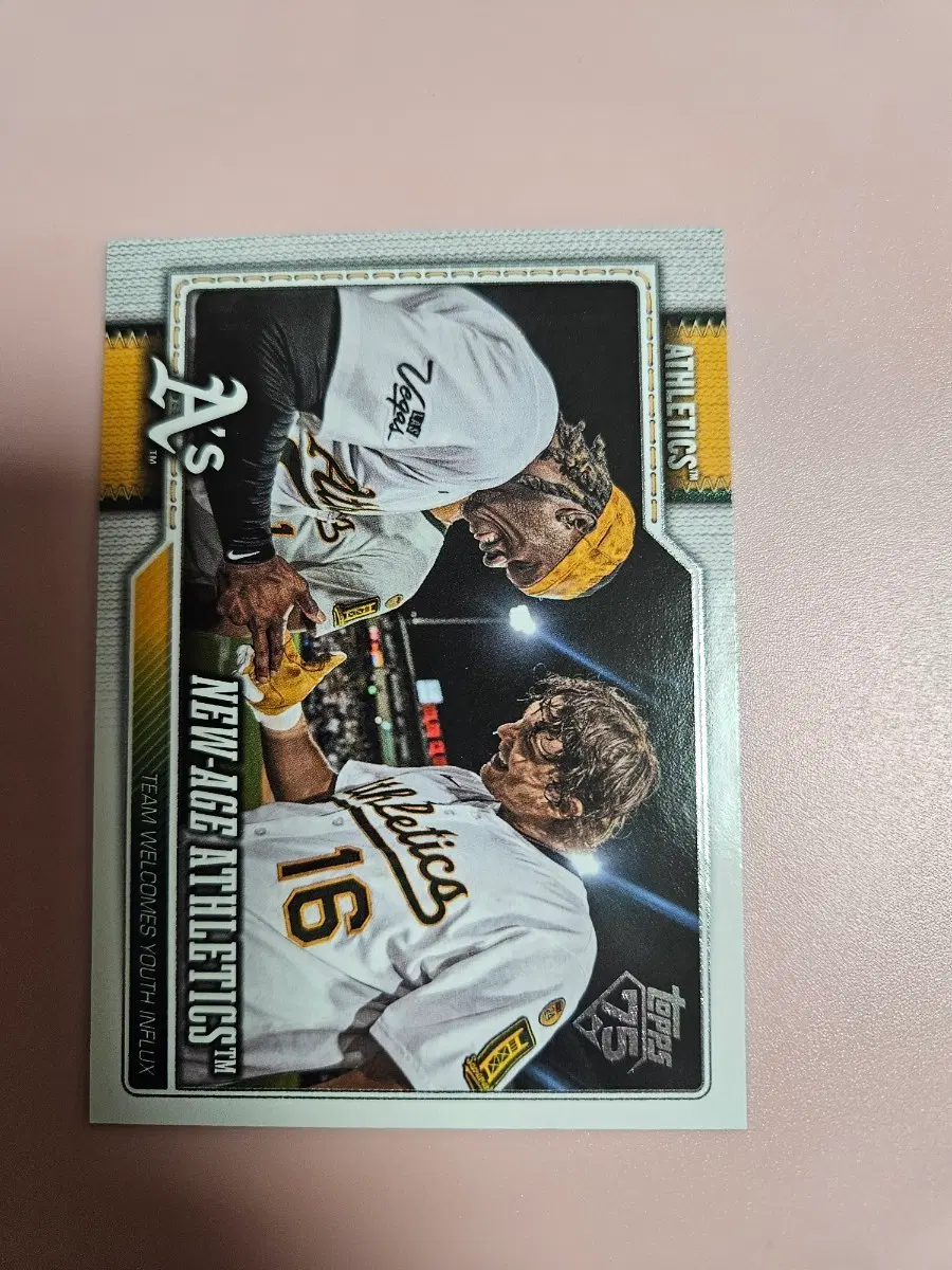 오클랜즈)닉 커츠 로렌스 버틀러 2026 Topps 팀카드